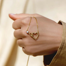 Cargar imagen en el visor de la galería, Heart Shape Zircon 18K Gold-Plated Necklace
