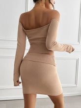 Cargar imagen en el visor de la galería, Devine Decorative Button Off-Shoulder Top and Skirt Set
