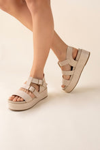 Load image into Gallery viewer, DREFTER-S Chunky Sandals
