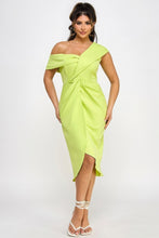 Load image into Gallery viewer, Off Shoulder Twist Front Midi Dress With Tulip Skirt
