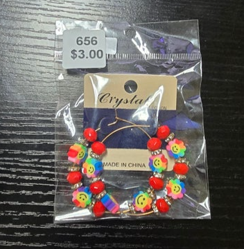 656 - Smiling Flower Earrings