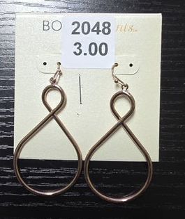 2048 - gold figure 8 earrings