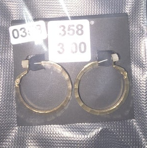 358 - gold hoops