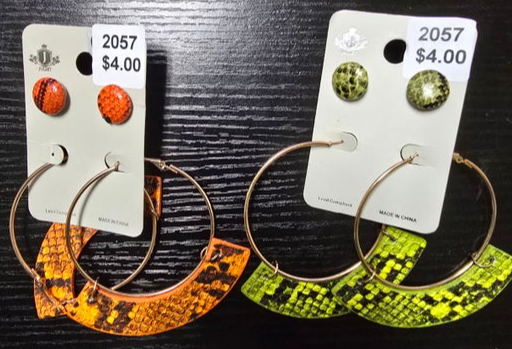 2057 - animal print earrings