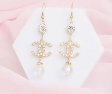 Load image into Gallery viewer, 1000-17 - CC and Bead Dangle Fish Hook Earrings INSPIRED

