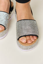 Cargar imagen en el visor de la galería, Forever Link Rhinestone Buckle Strappy Wedge Sandals
