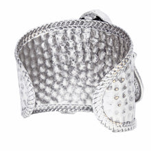 Cargar imagen en el visor de la galería, Cuff Burnished Silver Elephant Tribal Bracelet
