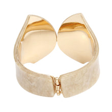 Cargar imagen en el visor de la galería, Cuff Ivory Marbled Pointed Hinge Bracelet Women
