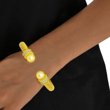 Cargar imagen en el visor de la galería, Bracelet Yellow Thick Cable Classic Pearl Bangle
