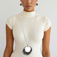 Load image into Gallery viewer, Long Leopard Pendant Silver Chain Necklace Set
