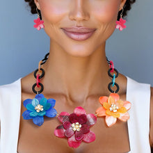 Load image into Gallery viewer, Collar Marbled Multicolor Links 3D Flower Necklace
