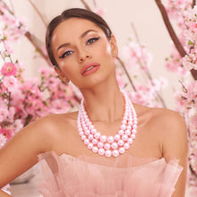 Cargar imagen en el visor de la galería, Pearl Necklace Pretty in Pink 3 Strand Set Women
