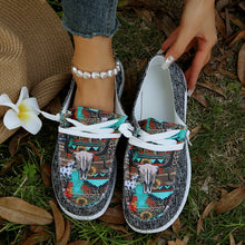 Cargar imagen en el visor de la galería, Geometric Round Toe Flat Slip-Ons
