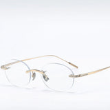 b5c253b9-396a-4f15-a51a-f97cdfd0c690-Max