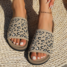 Cargar imagen en el visor de la galería, Leopard Open Toe Sandals
