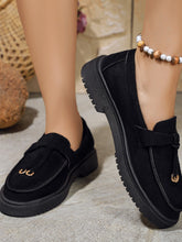 Cargar imagen en el visor de la galería, Round Toe Flat Slip-Ons
