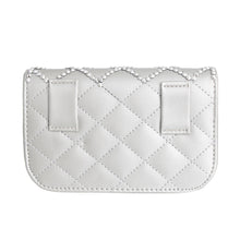 Cargar imagen en el visor de la galería, Silver Quilted Belt Bag
