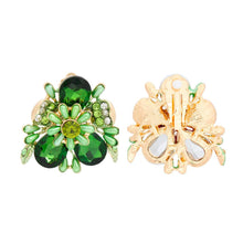 Cargar imagen en el visor de la galería, Clip On Green Flower Bloom Earrings for Women

