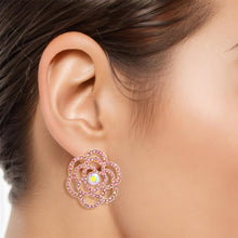 Cargar imagen en el visor de la galería, Pink Tea Rose Cutout Small Earrings Stud
