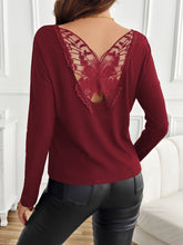 Cargar imagen en el visor de la galería, Lace Detail Butterfly Back Round Neck Long Sleeve T-Shirt
