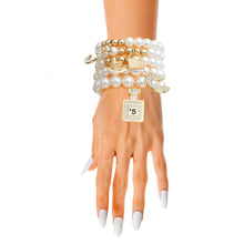 Cargar imagen en el visor de la galería, White Pearl Boutique Charm Bracelets
