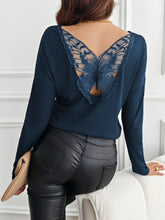 Cargar imagen en el visor de la galería, Lace Detail Butterfly Back Round Neck Long Sleeve T-Shirt
