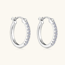 Cargar imagen en el visor de la galería, 925 Sterling Silver Moissanite Huggie Earrings
