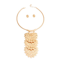 Load image into Gallery viewer, Gold Metal Art Deco Drop Collar
