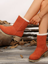 Cargar imagen en el visor de la galería, Thermal Fuzzy Block Heel Boots
