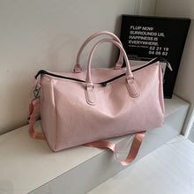 Cargar imagen en el visor de la galería, PU Leather Oversize Travel Bag
