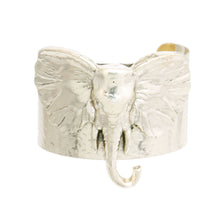 Cargar imagen en el visor de la galería, Burnished Gold Elephant Head Cuff
