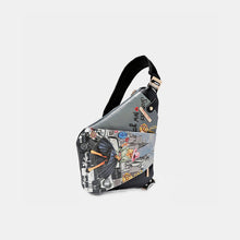 Cargar imagen en el visor de la galería, Nicole Lee USA Vegan Leather Leopard &amp; Lip Pattern Crossbody Bag
