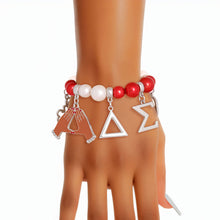 Cargar imagen en el visor de la galería, Red White Pearl Delta Soror Bracelet

