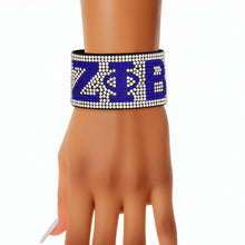 Cargar imagen en el visor de la galería, ZPB Sorority Clear Rhinestone Magnetic Bracelet
