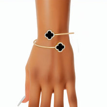 Cargar imagen en el visor de la galería, Bangle Gold Black Clover Pave Bracelet for Women
