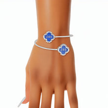 Cargar imagen en el visor de la galería, ZPB Sorority Rhinestone Blue Clover Open Bangle

