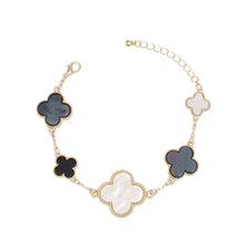 Cargar imagen en el visor de la galería, Gold Chain Bracelet with Multi Quatrefoil Clovers
