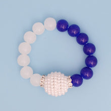 Cargar imagen en el visor de la galería, ZPB Sorority Blue White Pearl Glass Bead Bracelet
