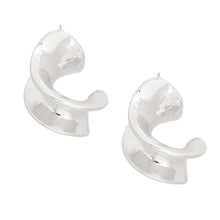 Cargar imagen en el visor de la galería, Drop Swirl Silhouette Silver Earrings for Women
