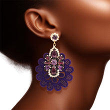 Cargar imagen en el visor de la galería, Purple Fabric Lace Crystal Earrings
