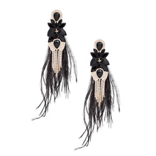 Cargar imagen en el visor de la galería, Tassel Black Feather Glass Earrings for Women
