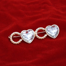 Cargar imagen en el visor de la galería, Brooch Iconic Gold Heart and Pearl Stud Coco Pin
