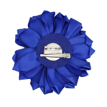 Cargar imagen en el visor de la galería, SGRHO Sorority Blue Yellow Flower Pearl Brooch

