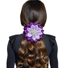 Cargar imagen en el visor de la galería, Brooch Power Purple Flower Pearl Clip and Pin
