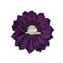 Cargar imagen en el visor de la galería, Brooch Power Purple Flower Pearl Clip and Pin
