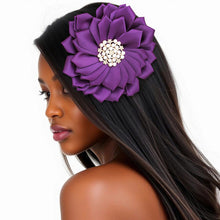 Load image into Gallery viewer, DST Sorority Purple Violet Flower Pearl Brooch
