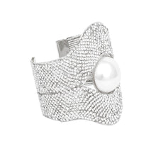 Cargar imagen en el visor de la galería, Cuff Gatsby Era Ornate Stone Pearl Silver Bracelet
