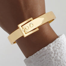 Cargar imagen en el visor de la galería, Bangle Gold Belt Buckle Contemporary Bracelet
