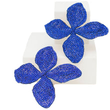 Cargar imagen en el visor de la galería, Stud Brilliant Blue Dimensional Flower Earrings
