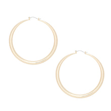 Cargar imagen en el visor de la galería, Hoop Sleek Gold Graduated Design Earrings Women
